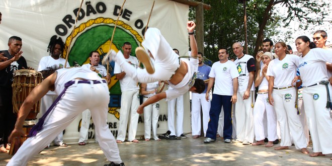 Capoeira é patrimônio imaterial da humanidade e mestres de Campinas comentam