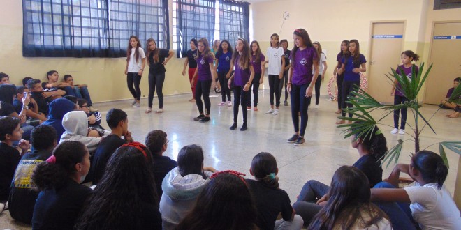 Escola em Piracicaba discute arte, literatura, fome, bullying e desperdício de água em Feira de Ciências