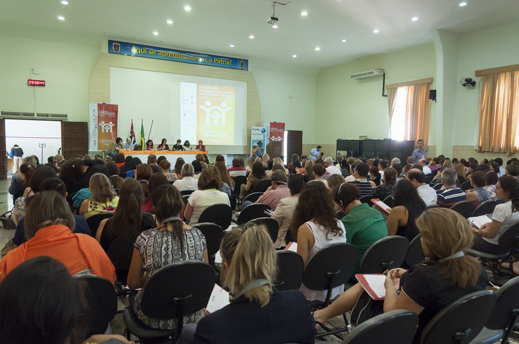 Mais de 600 pessoas de 19 países participaram do III Colóquio Internacional sobre Acolhimento Familiar, em Campinas, em 2014: cidade é referência no tema (Fotos Martinho Caires) 
