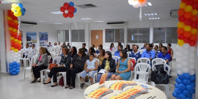 Emoção no lançamento em Recife do livro de campineira sobre Síndrome de Moebius