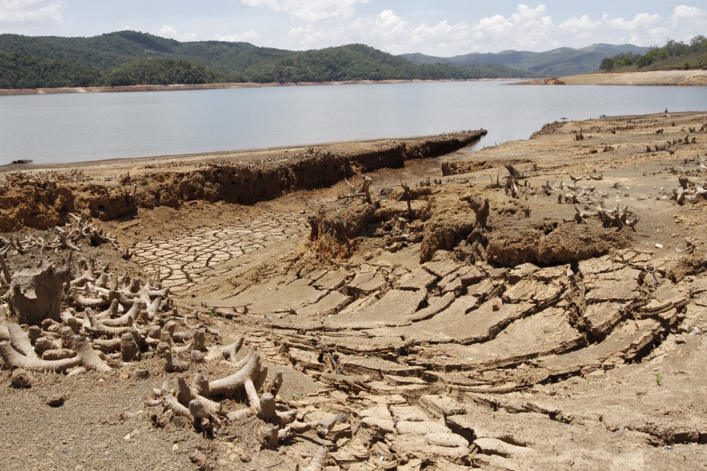 Reservatórios do Cantareira estão quase secos: renovação da outorga em discussão