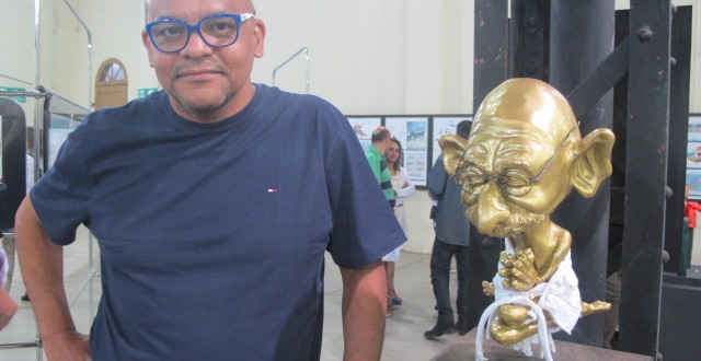 Robinson José da Silva celebra os 50 anos com exposição neste dia 30: a vida pela arte