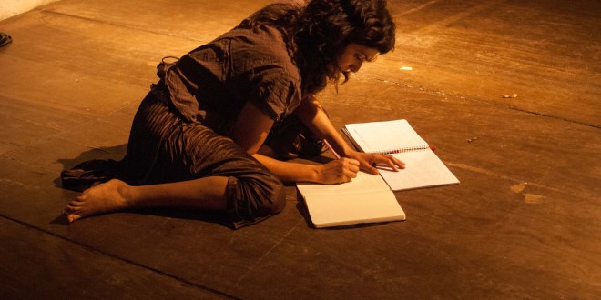 Espetáculo com várias linguagens artísticas revive com poesia enchente em Campinas