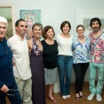 Mário Gravem Borges (à esquerda) e grupo de artistas que participa da exposição (Fotos Martinho Caires)
