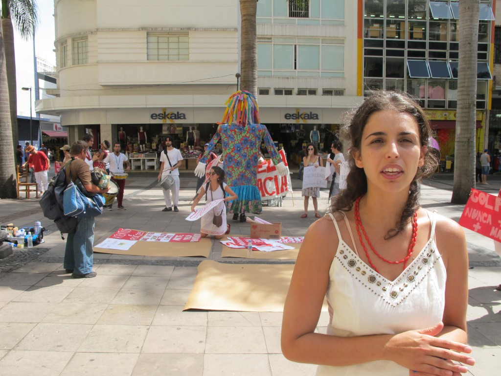 Lara Prado, atriz da Damião e Cia de Teatro: "A arte é política e tem muito em jogo" (Foto José Pedro Martins)