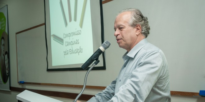 Renato Janine defende o fim da desigualdade pela Educação e faz 1ª palestra da FEAC em 2016