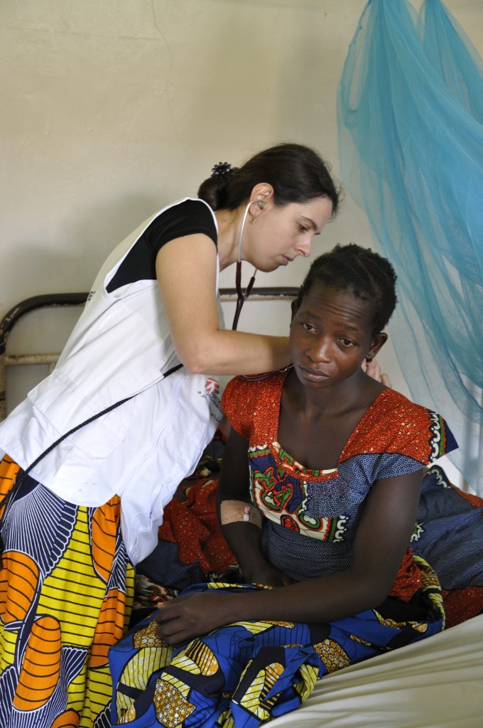 Rachel Soeiro atuando na República Democrática do Congo (Foto MSF)