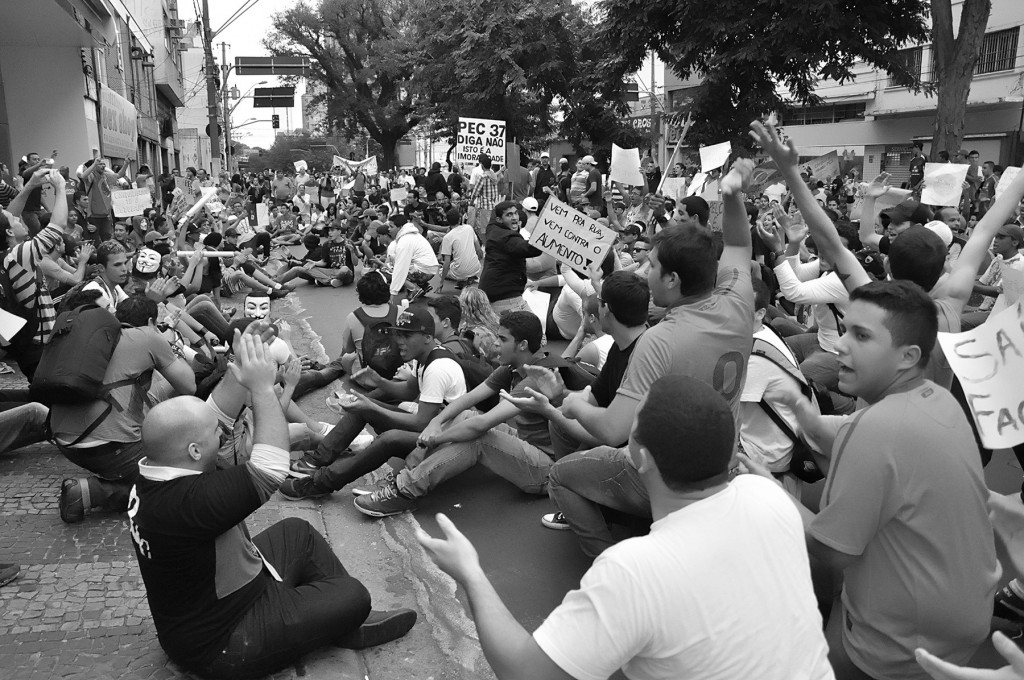 Largo do Rosário foi mais uma vez o epicentro das manifestações em Campinas (Foto Martinho Caires)