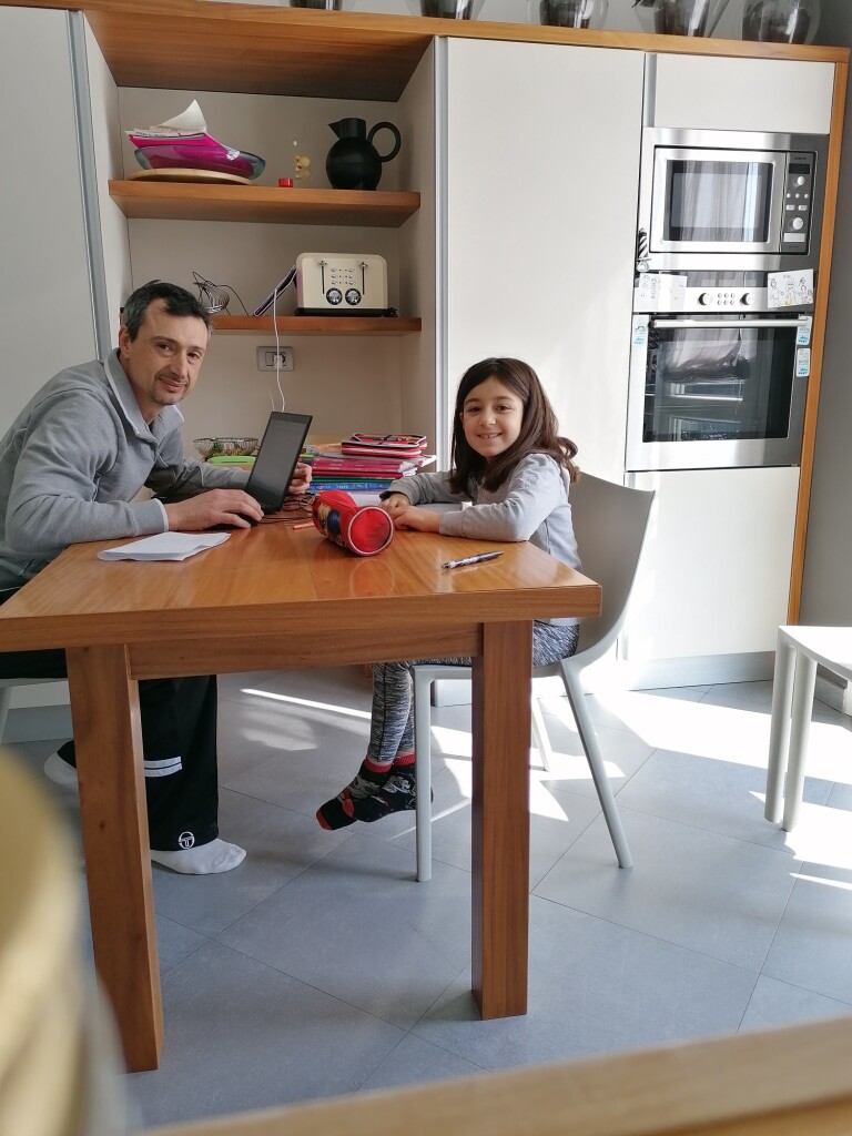 Massimiliano: trabalho em home office e educação à distância (Foto Massimiliano)