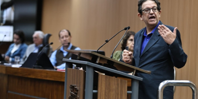 Desinformação, desafio coletivo urgente